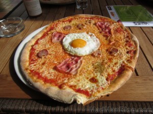 Pizza with an Egg